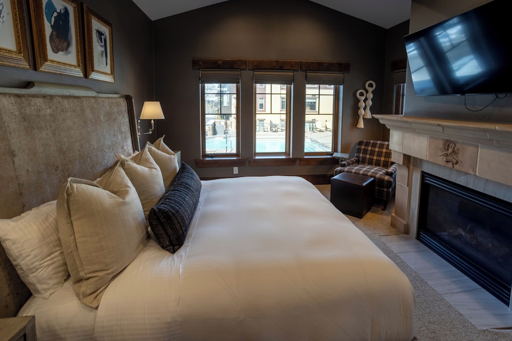3 Bedrooms, Luxury, Suite, 3 King Beds, Queen Murphy Bed