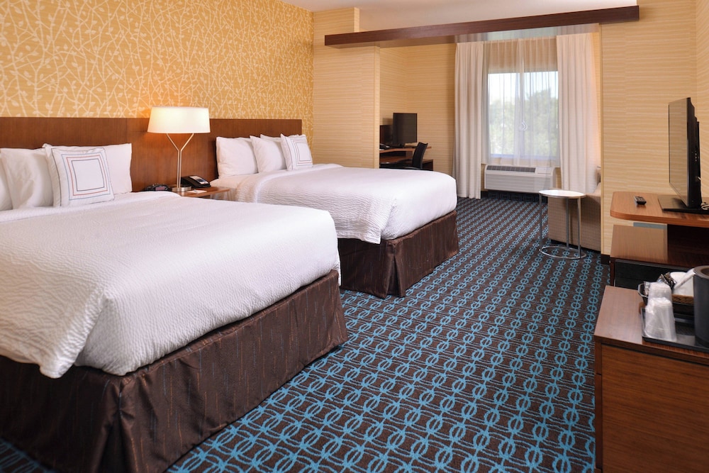 استوديو بسريرين كوين مع أريكة لذوي الإعاقة