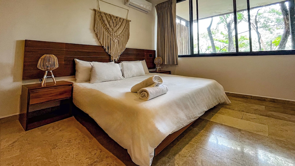 DELUXE, LUXURY, POOL VIEW, BALCONY