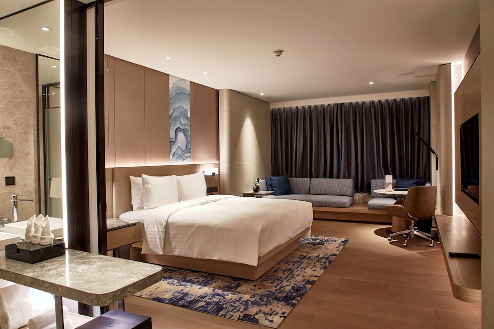 Courtyard by Marriott Shenzhen Northwest 6/43