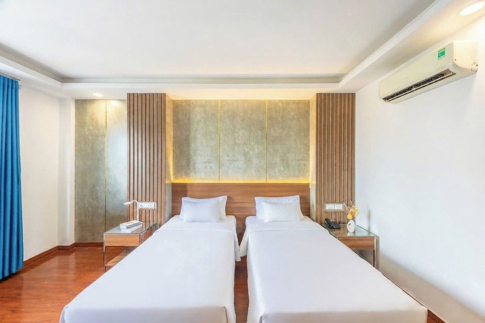 PREMIUM, DELUXE, TWIN BEDS