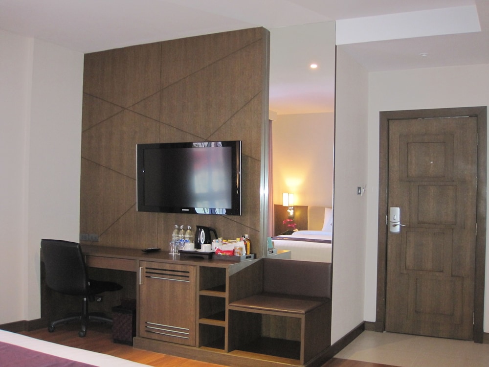 Paradiso Boutique Suites 13/18