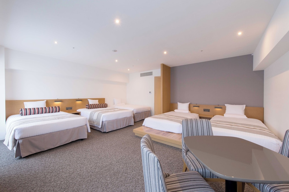 Grand, Deluxe, Quadruple, 4 Beds, Murphy Bed, with Extra Bed