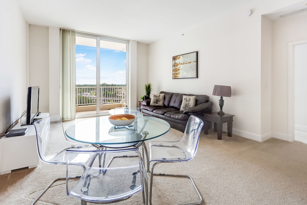 Towers of Dadeland by Miami Vacations 35/60