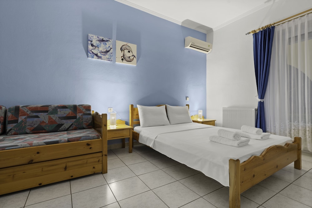Delphin Rooms Sivota 4/50