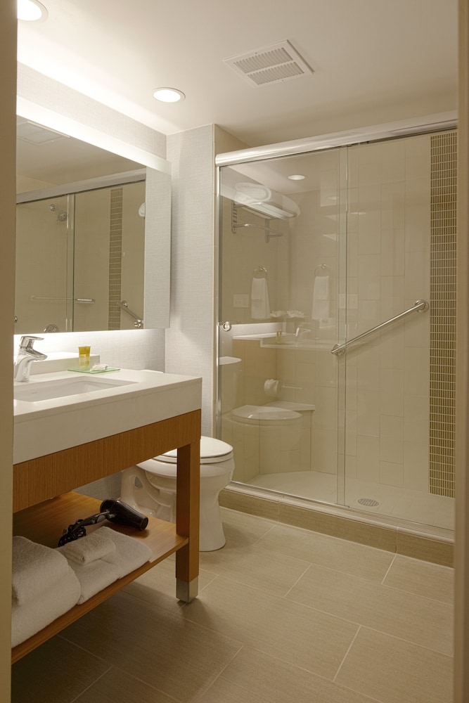 Hyatt Place Calgary Airport 53/54