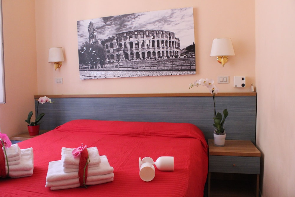 ROOM, SINGLE, DOUBLE BED