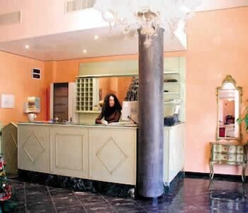 Hotel Altieri 5/55