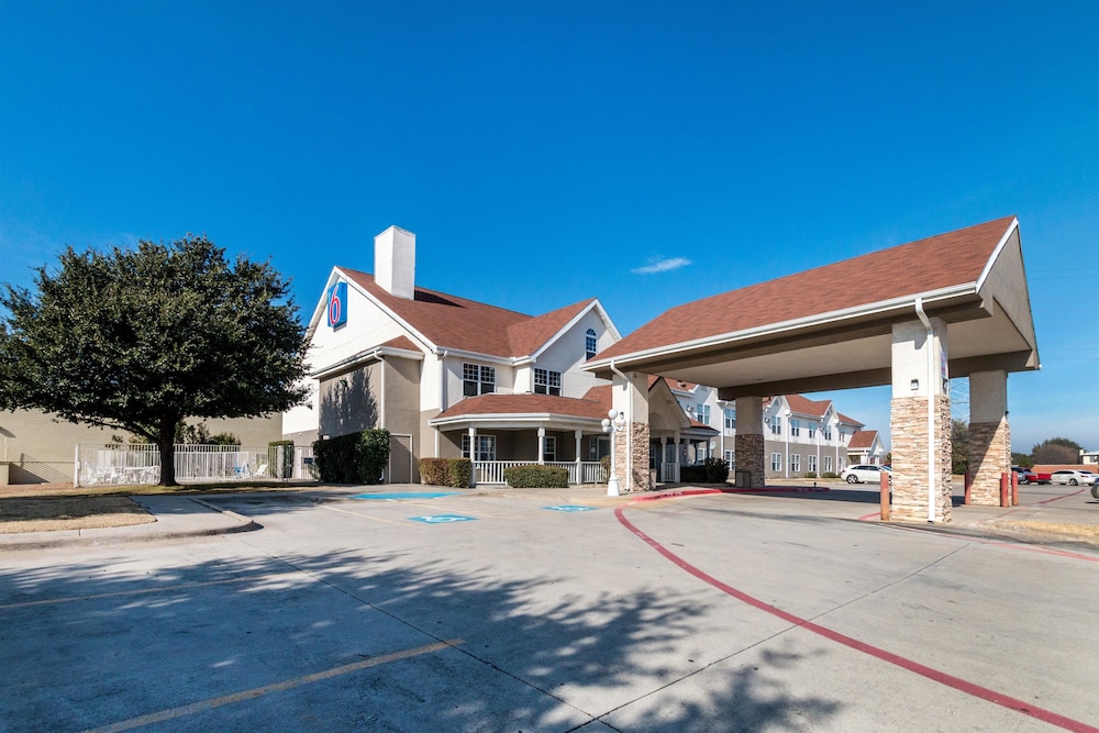 Motel6 North Richland Hills, TX - NE Fort Worth 37/42