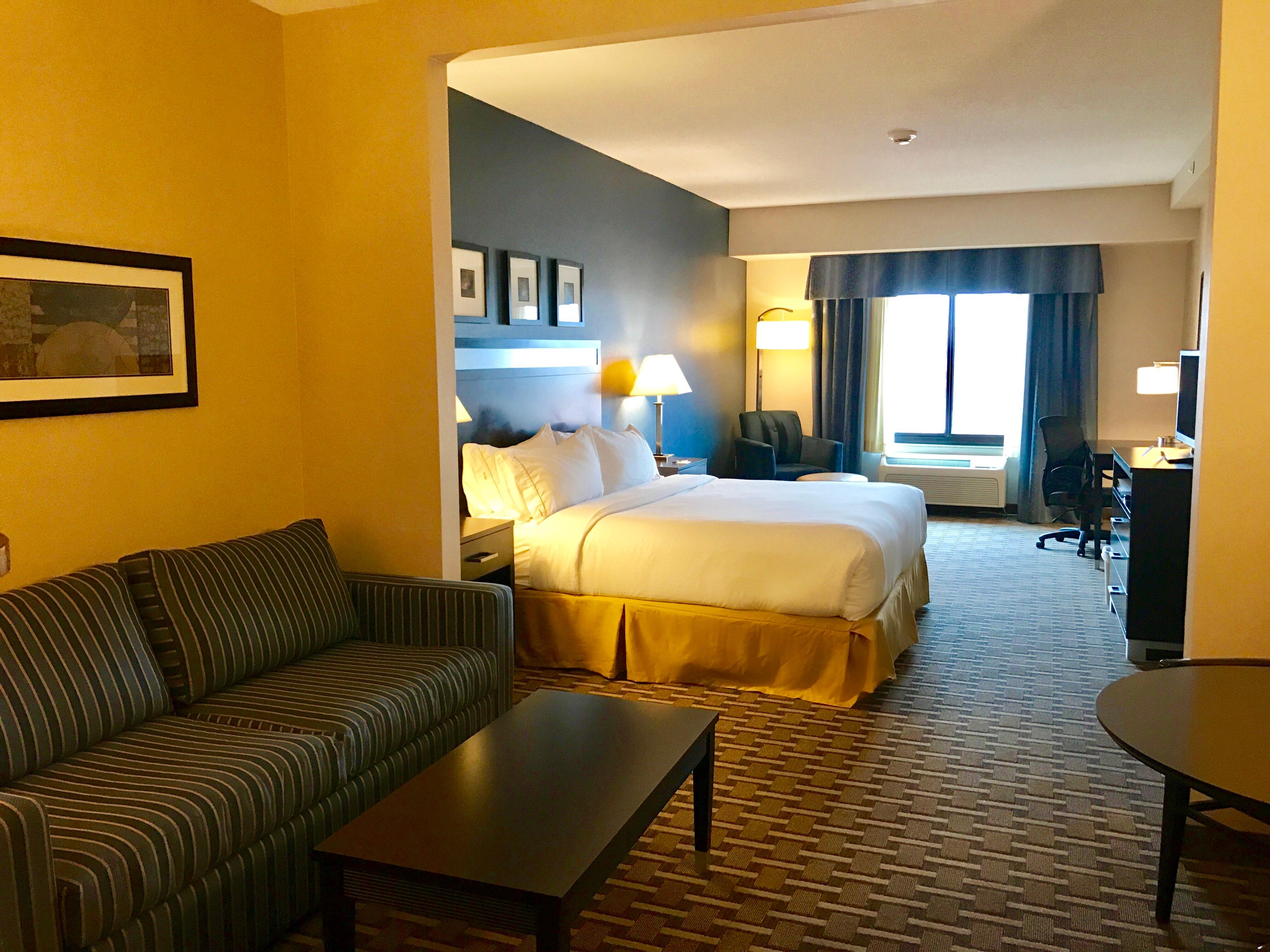 جناح بسرير كينج، Holiday Inn Express Hotel And Suites Morton Peoria Area 3/3