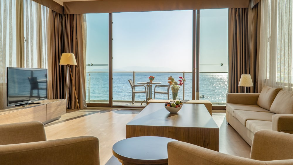 Ladies Beach Residence Hotel 47/68