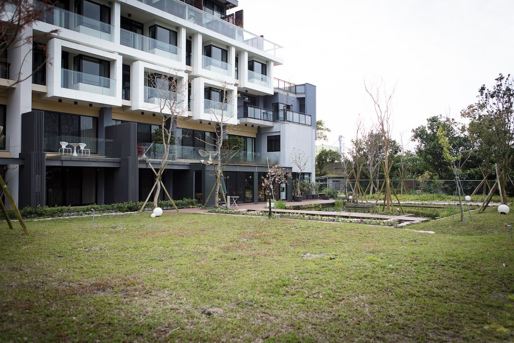 Onsense Villa 4/61