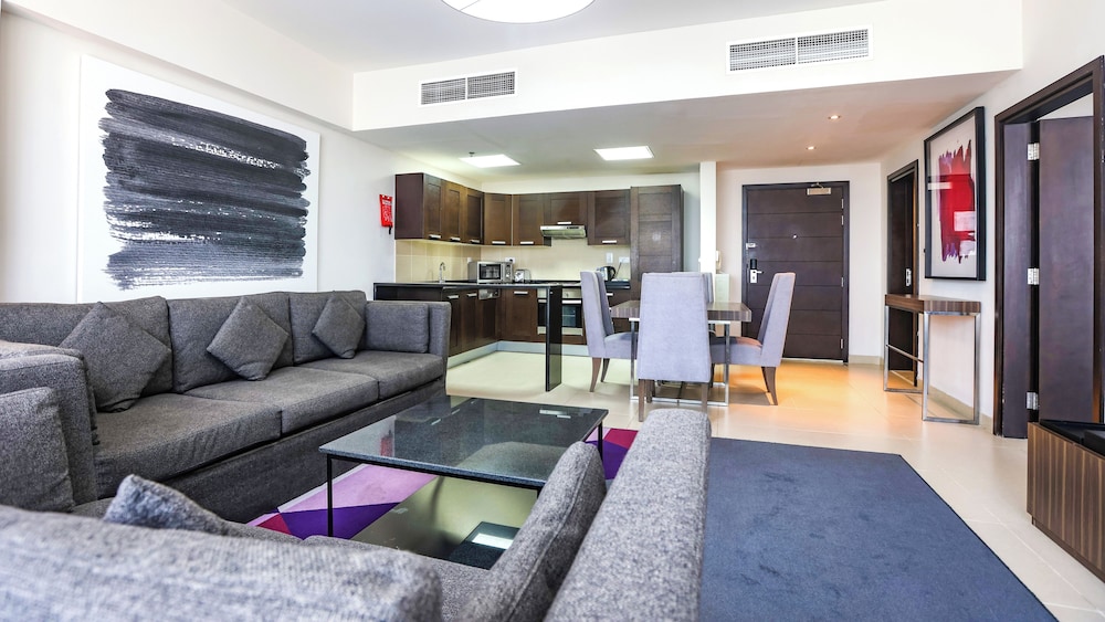 Nassima Tower Hotel Apartments 42/65