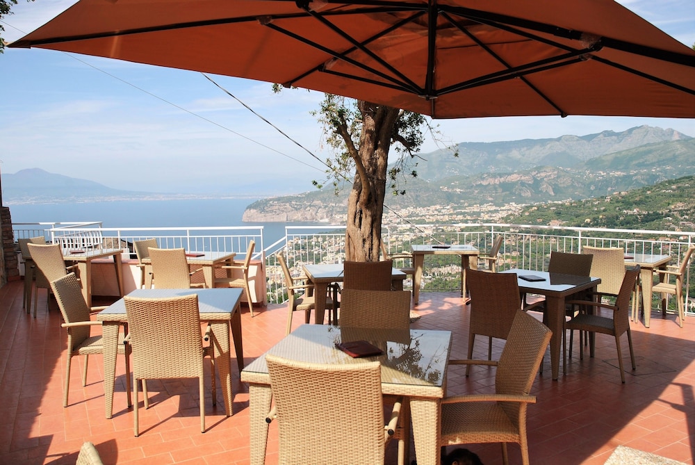 Villa Fiorita 44/53