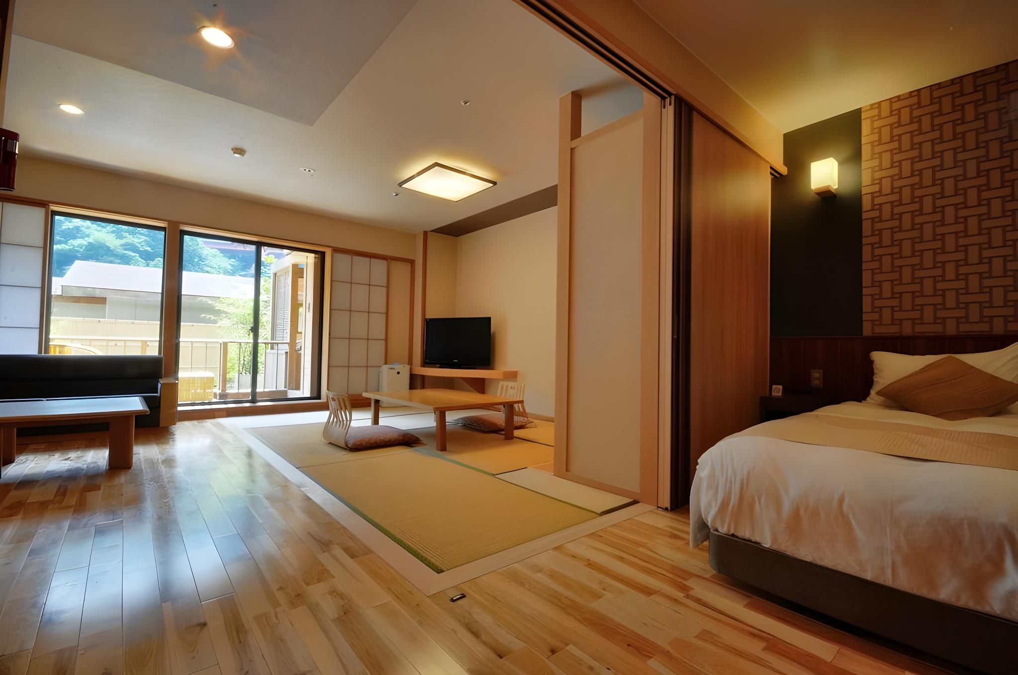Japanese Western, Yuan, Deluxe, 3 Futon Beds, Outdoor Bath
