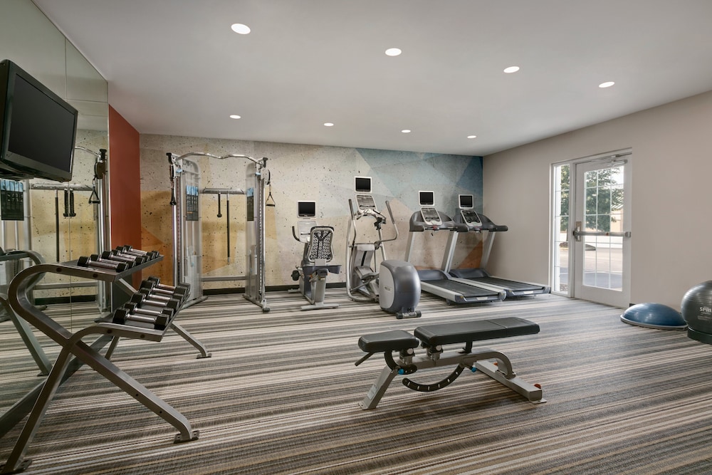 Candlewood Suites Fayetteville Fort Bragg 26/52