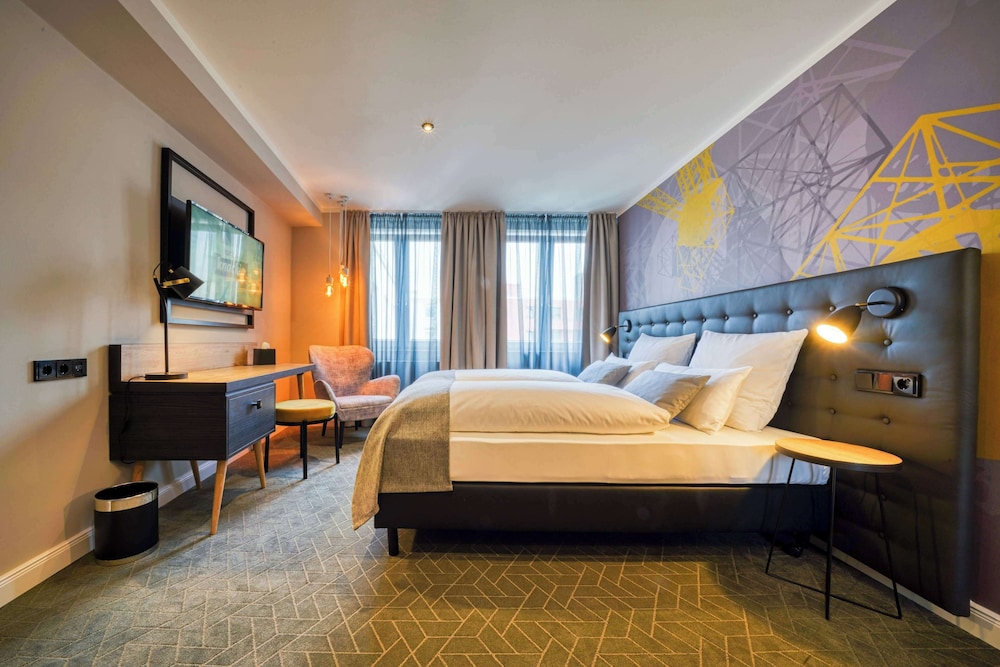 STANDARD, DOUBLE BED