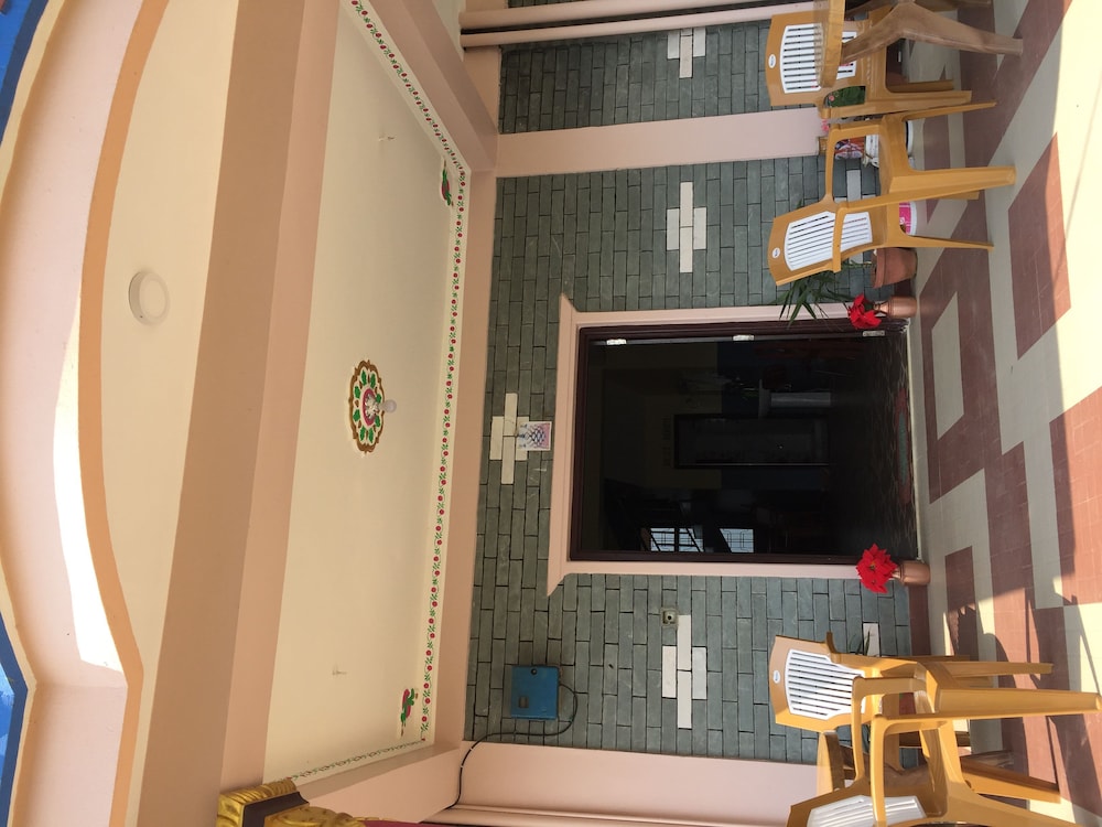 360 Lakefront Restro And Lodge 10/15