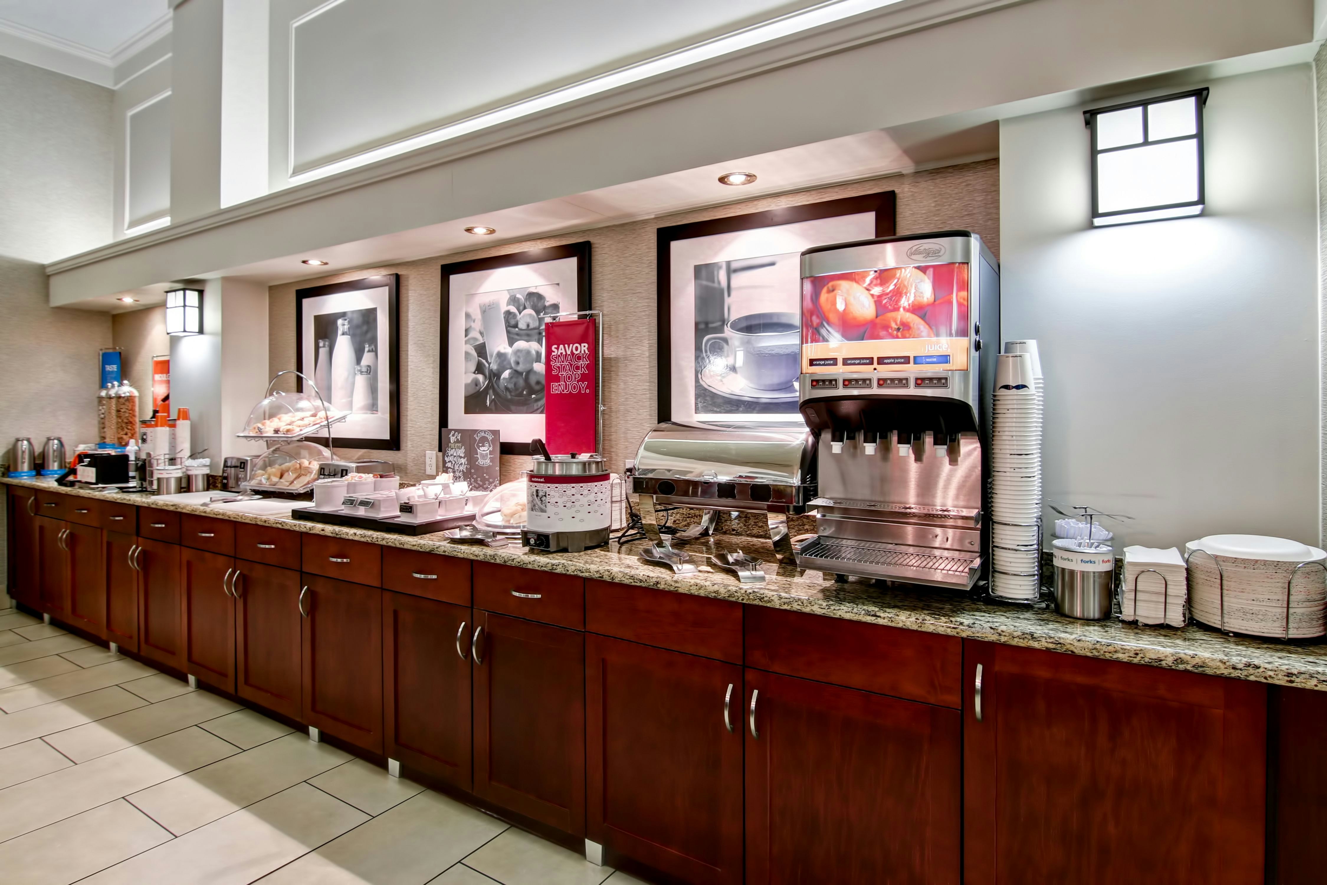 Hampton Inn & Suites by Hilton Calgary-Airport 14/22