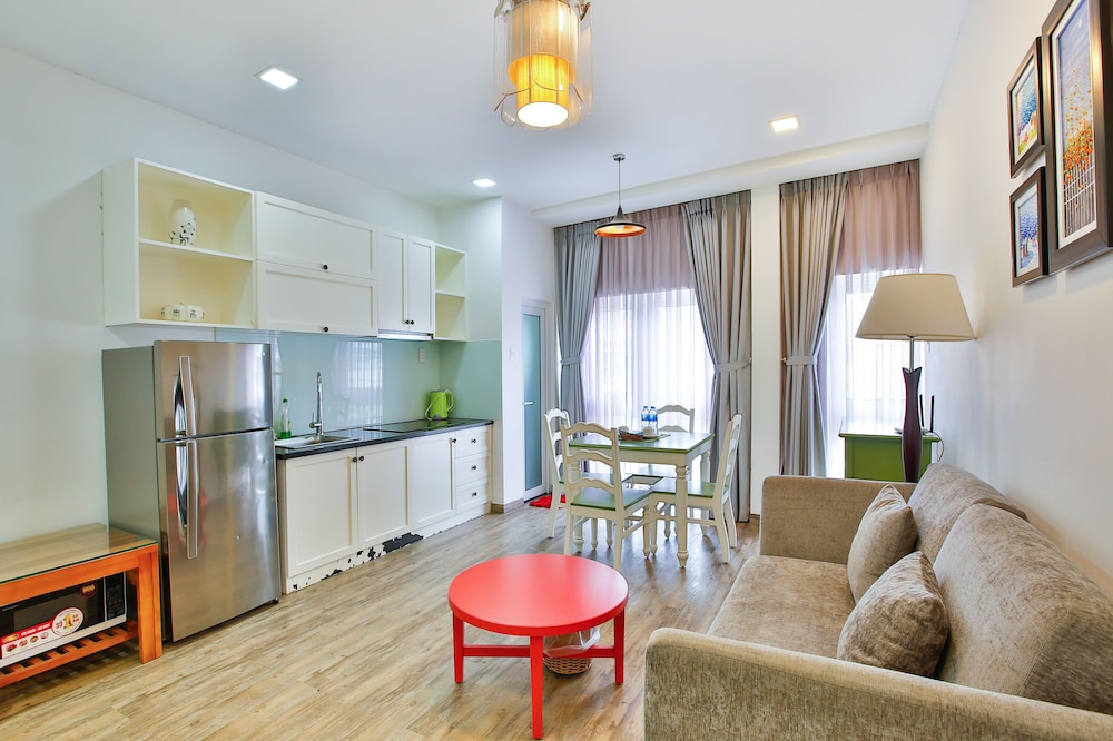 Sunflower Boutique Studio Apartment 27/44
