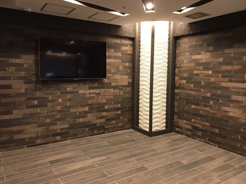 Umeda Plaza Hotel 35/39