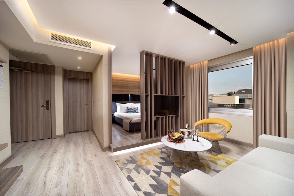 Nish Palace Exclusive Suites 31/48