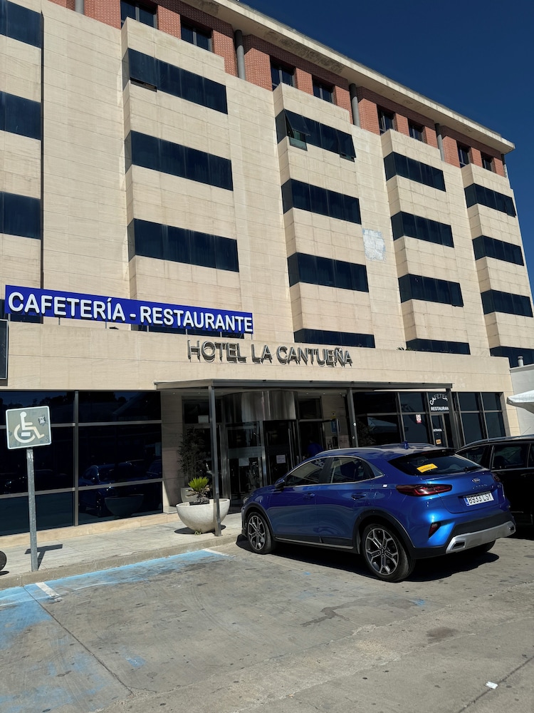 Hotel La Cantuena 32/35