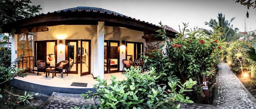 Bale Sampan Bungalows 3/64