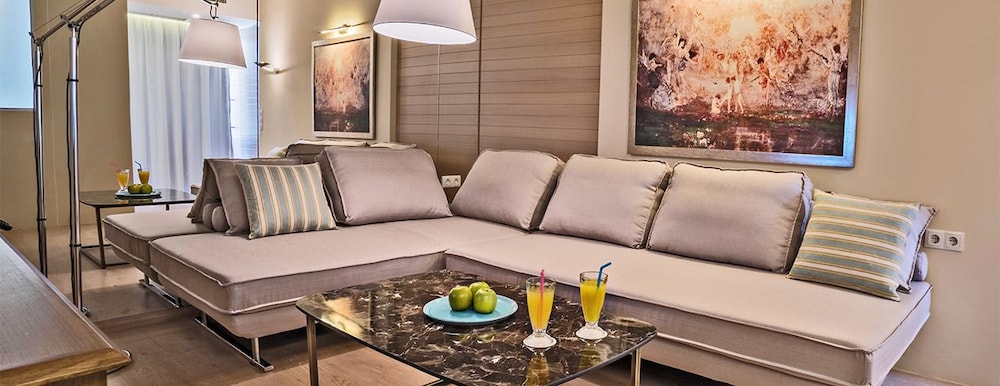 Swell Boutique Hotel 14/38