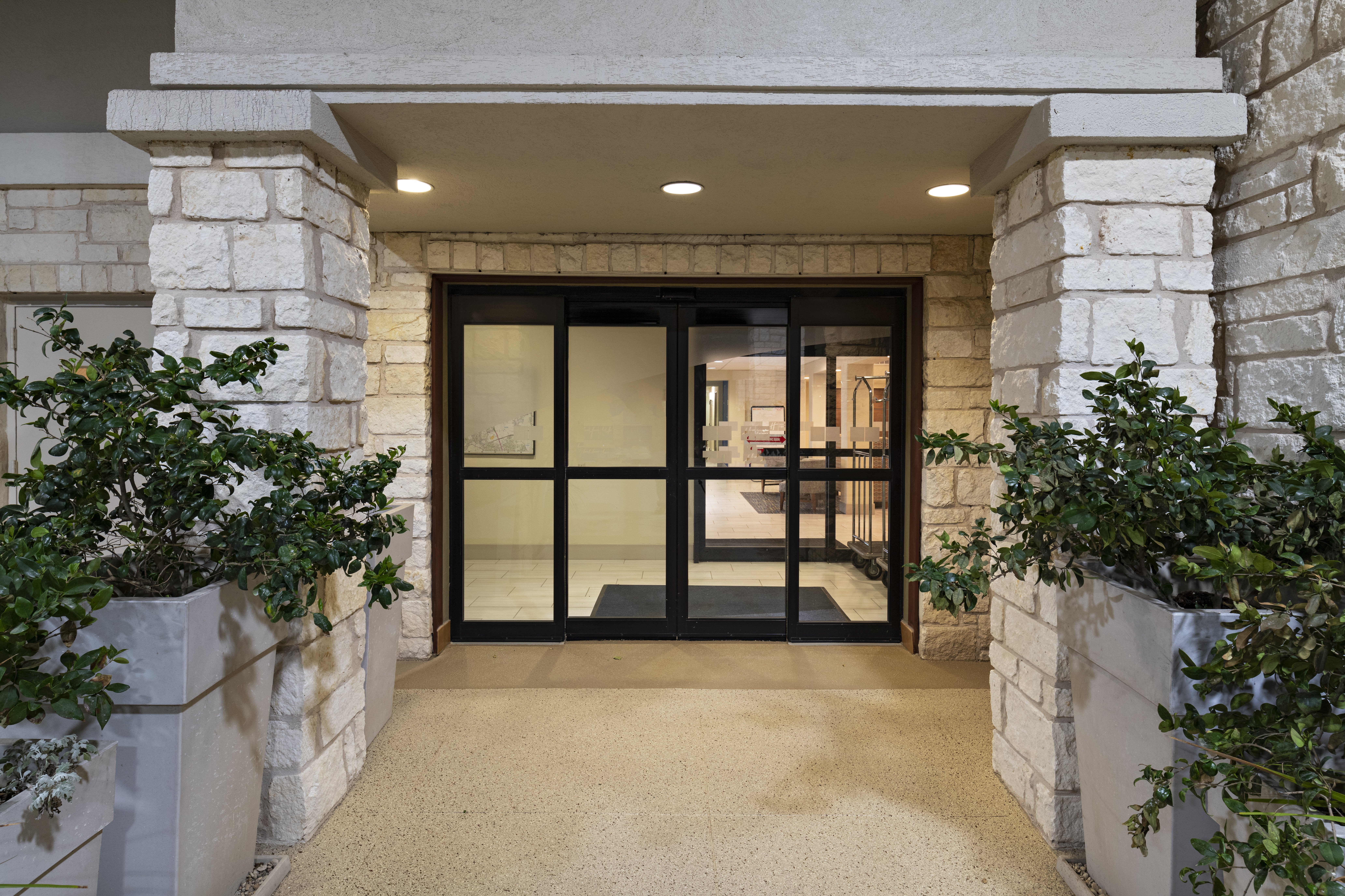 Holiday Inn Express Hotel Suites Cedar Park Nw Austin 1/9