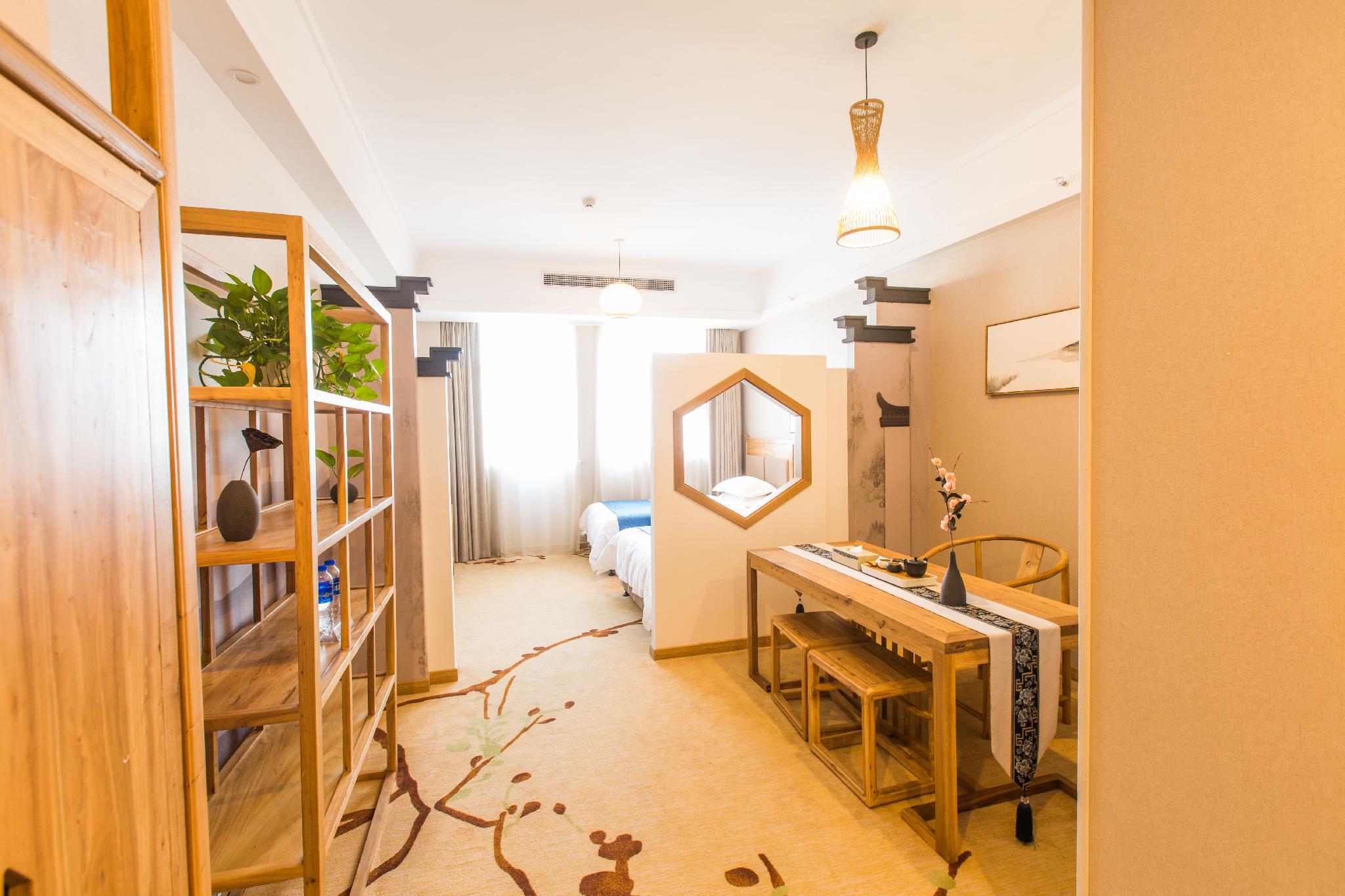 Gujing Junlai Hotel (Luhe Convention & Exhibition Center) 30/30
