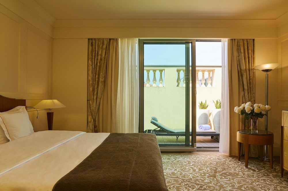 Lagoon, Suite, King Bed, Sea View