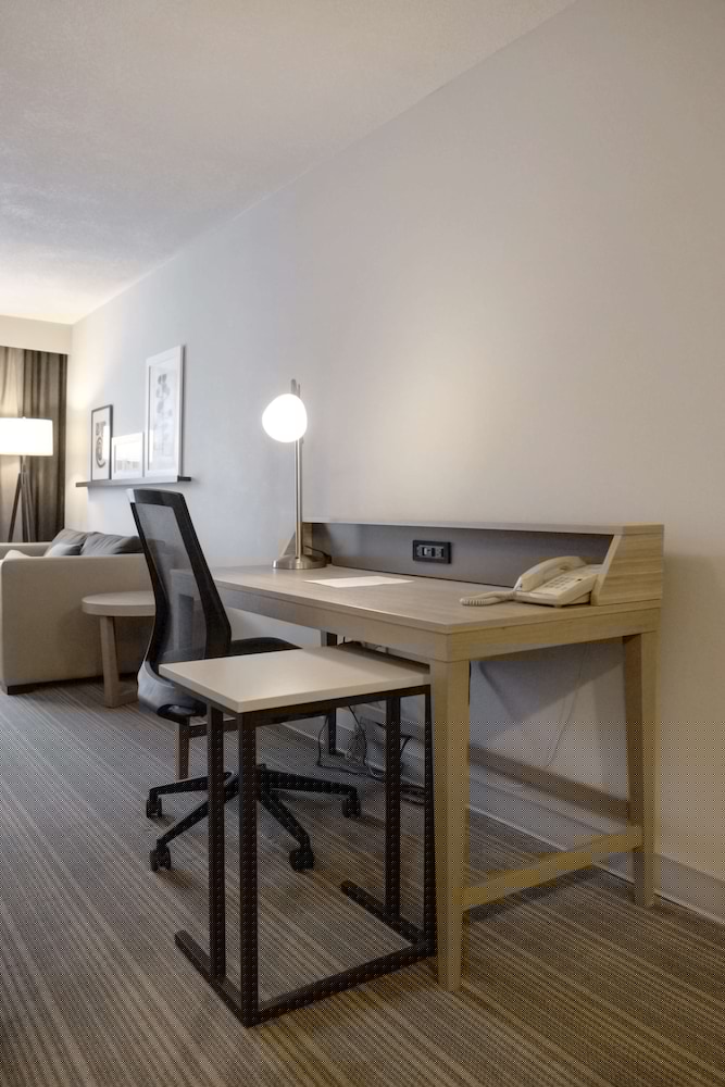 Country Inn and Suites By Radisson Tinley Park IL 33/33