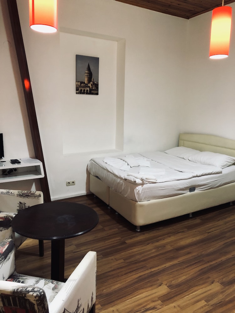 NEW PERA HOTEL 18/59