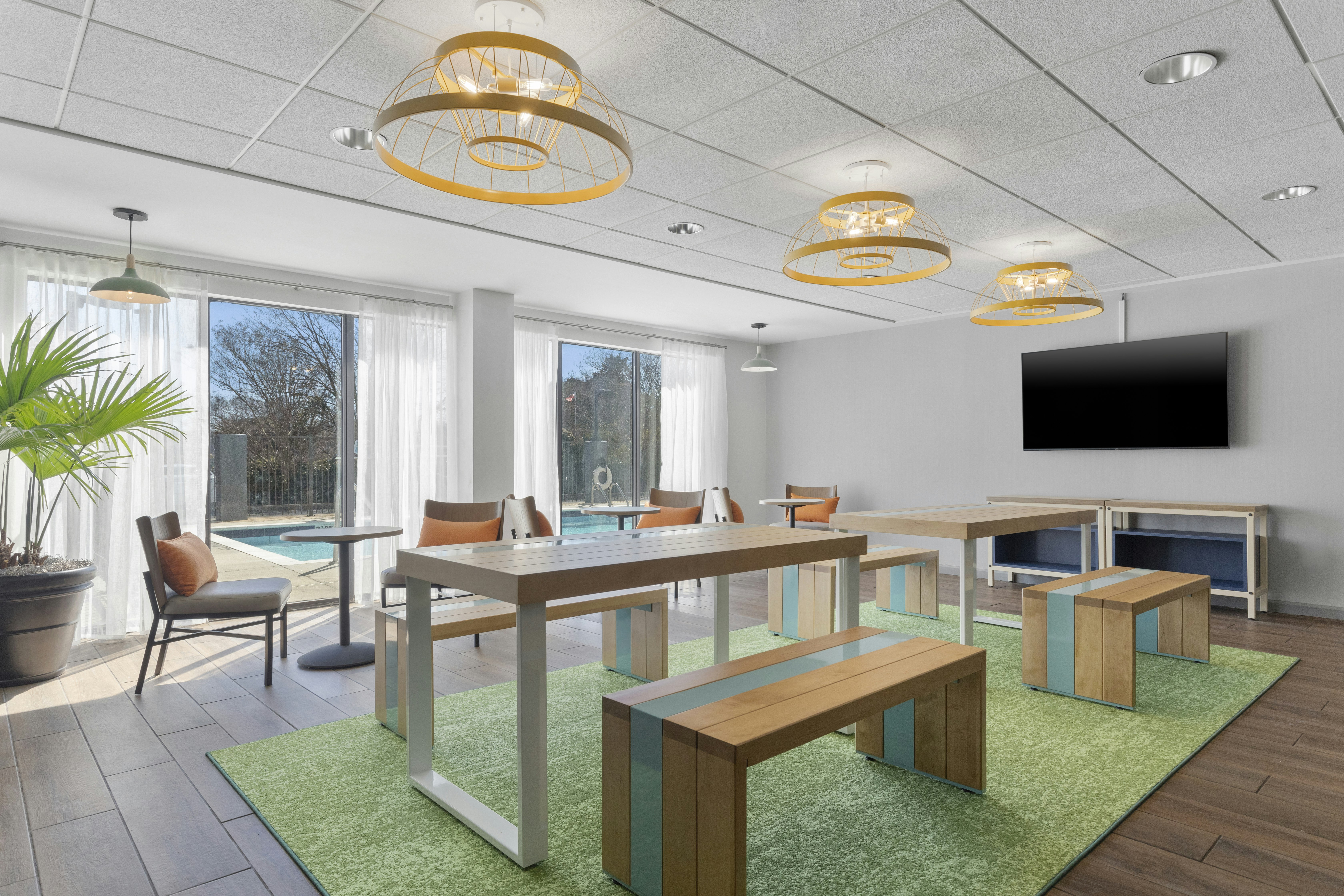 Spark by Hilton Greensboro 14/15