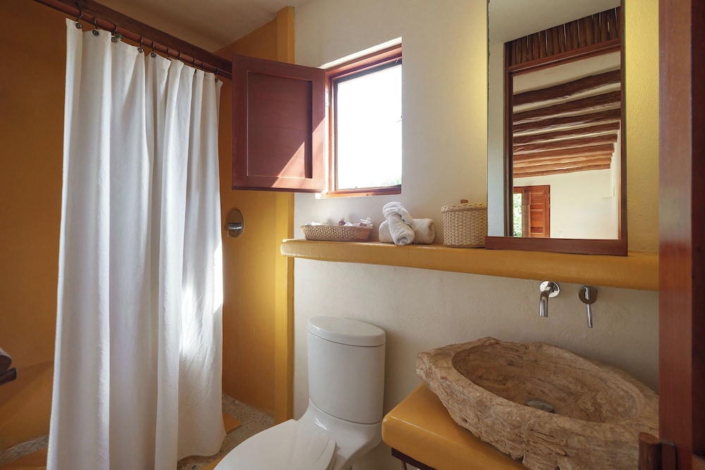 Hotel El Pueblito 47/50