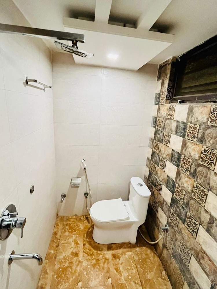 PATHIK HOTEL 27/32