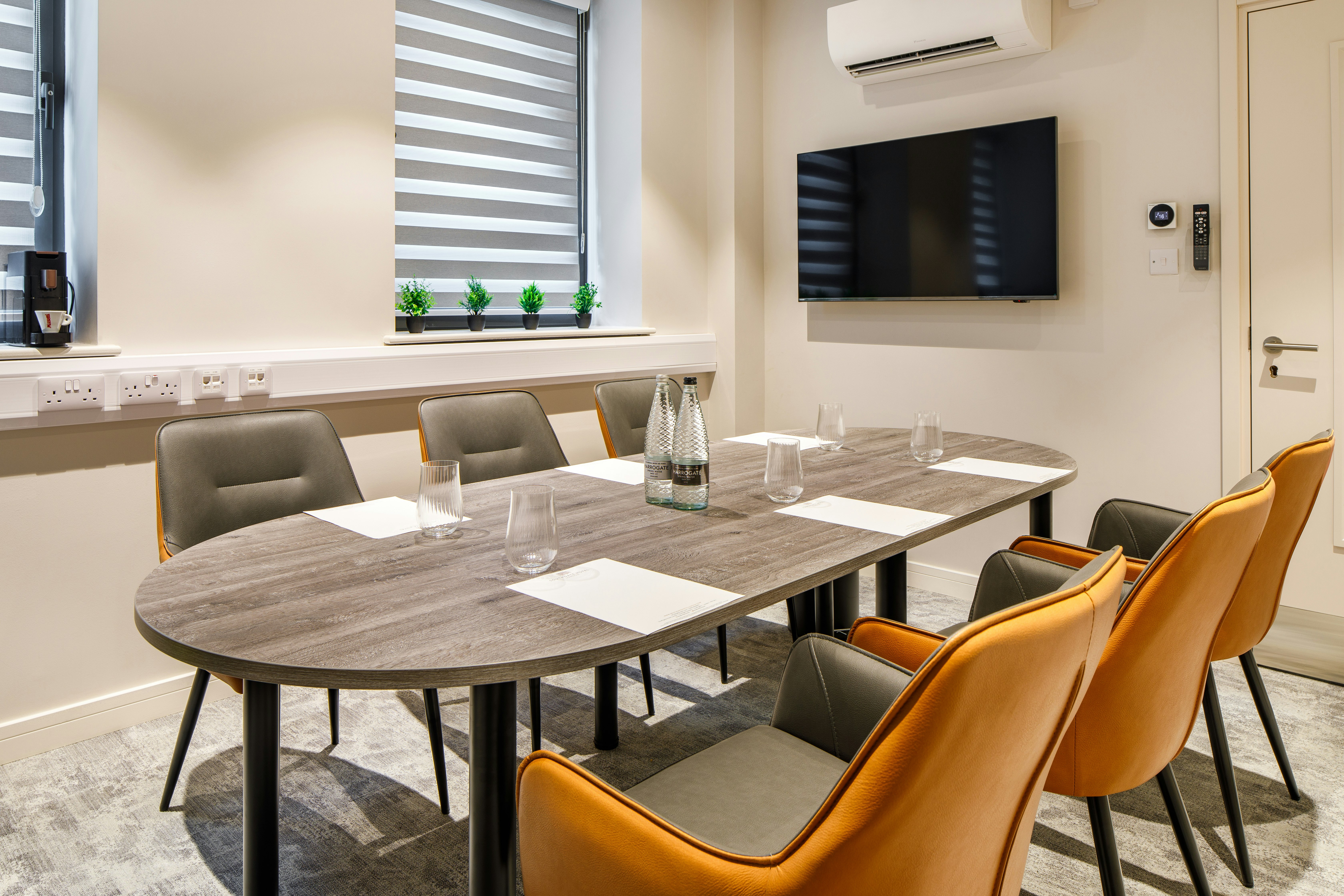 Southgate Hotel London 36/40