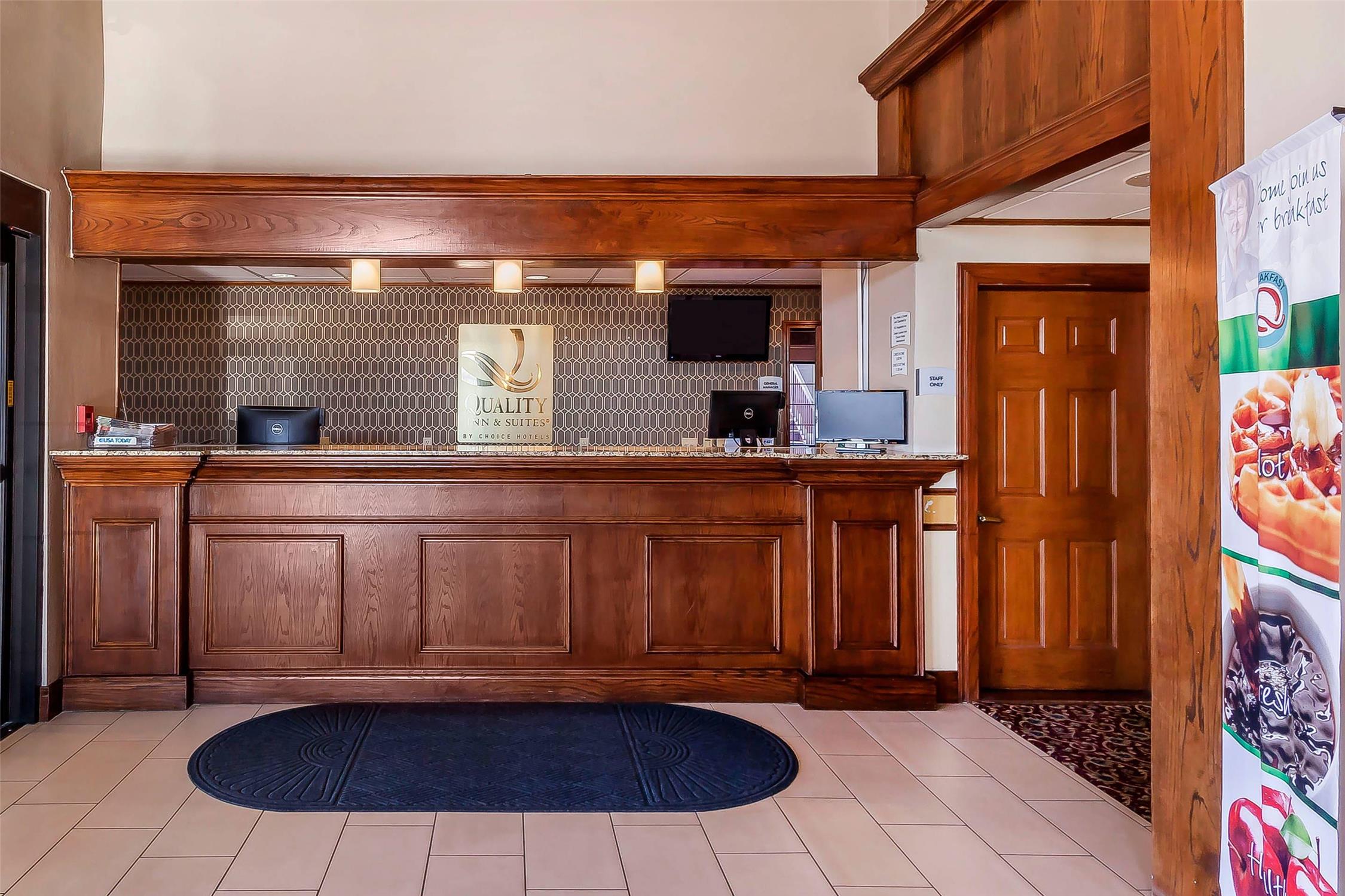 Quality Inn & Suites Owasso US-169 7/45