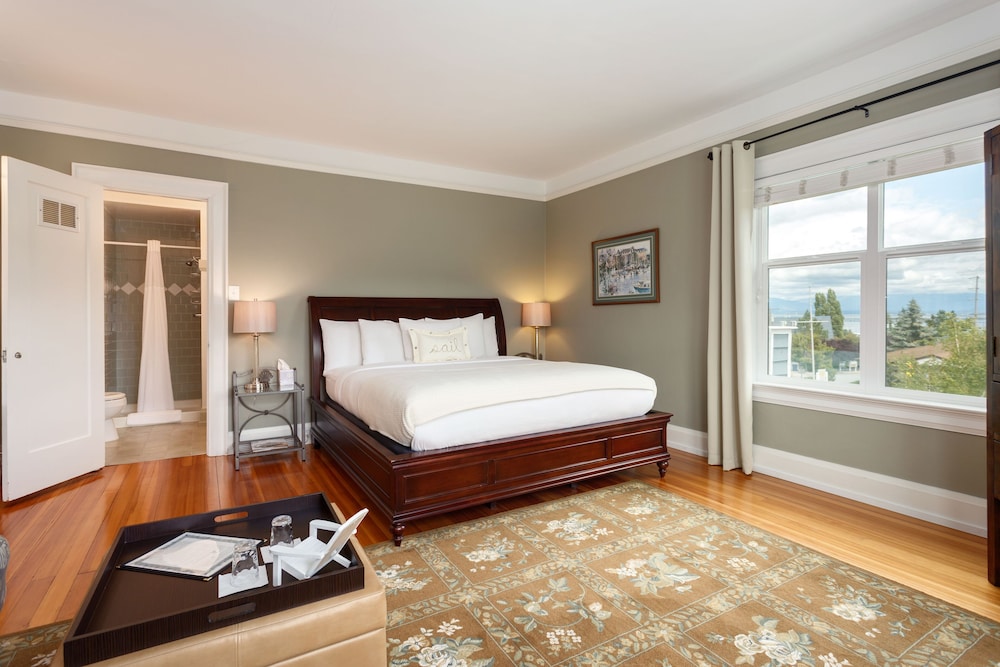 Harbor, King Bed