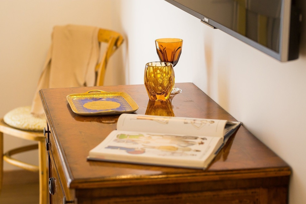 Prestigious Apartment Via Barberini 23/50