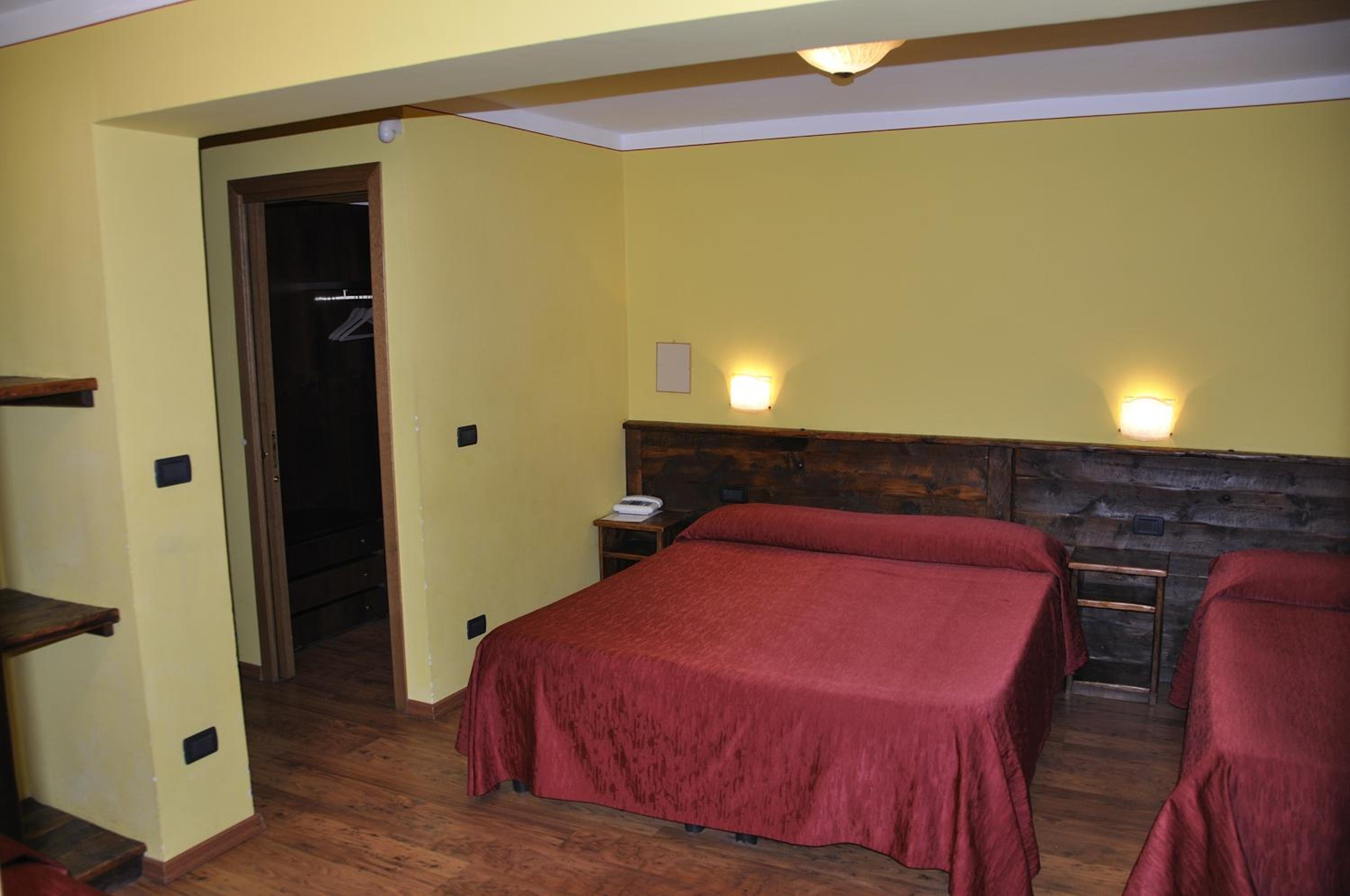 Hotel Sud Ovest 12/53
