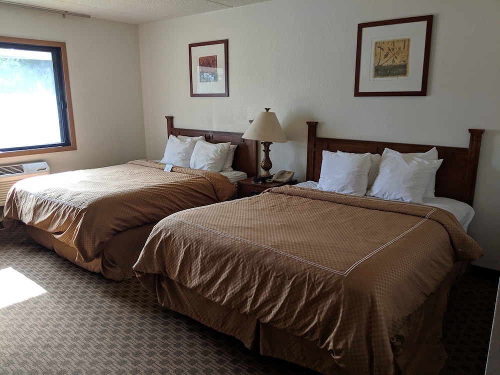 Boarders Inn & Suites Ripon 7/58