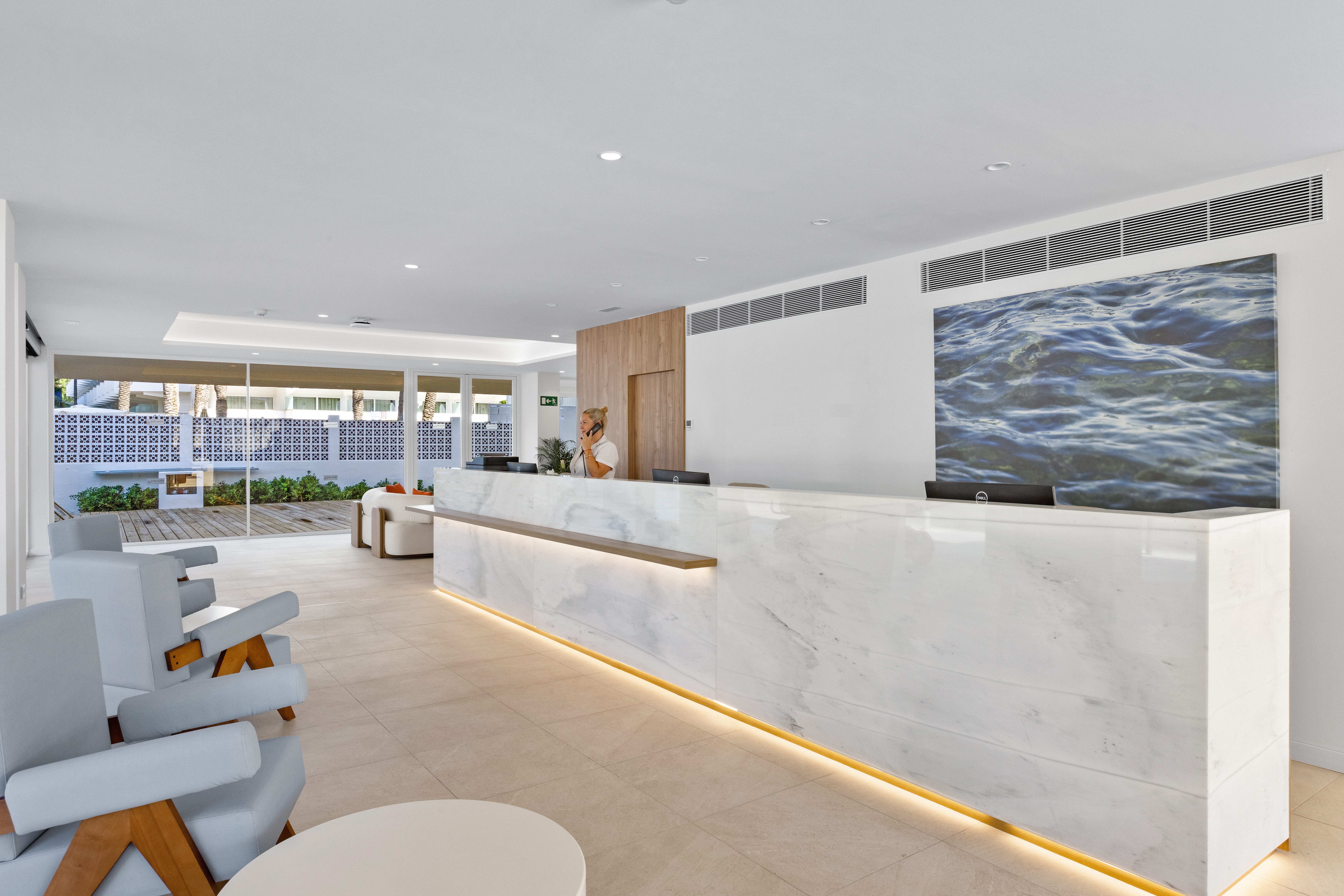 Palmanova Beach Apartments by TRH 9/62