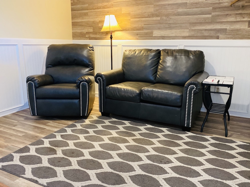 Salida Inn & Monarch Suites 68/78