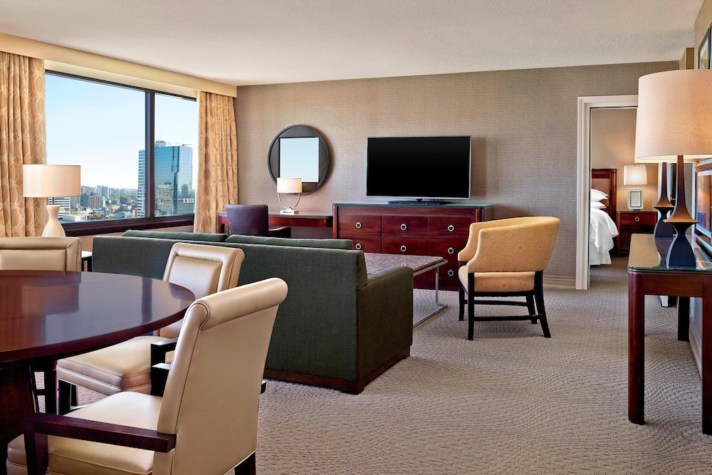 SHERATON CENTRE TORONTO 27/48