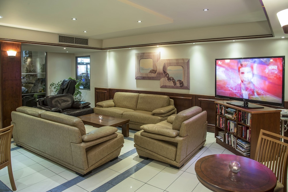 Manousos City Hotel 27/50
