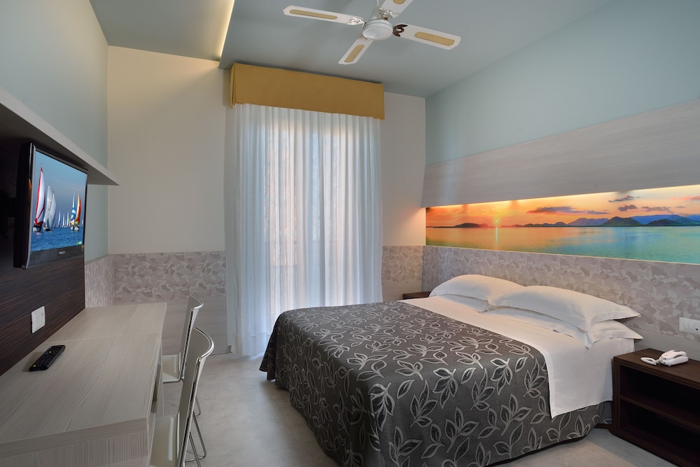 COMFORT, DOUBLE BED