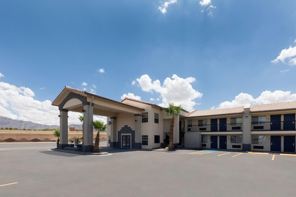 Days Inn By Wyndham El Paso West 4/50