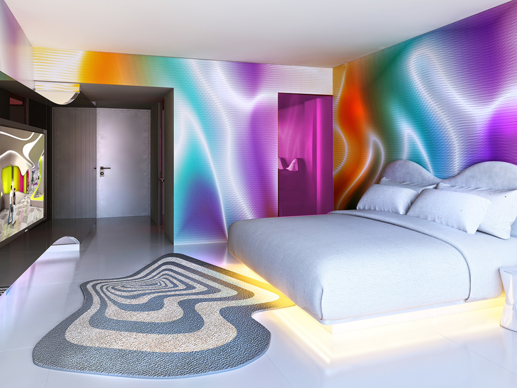 Plush Room, Hot Tub